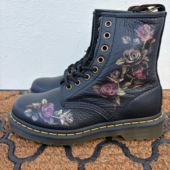 Dr. Martens Women's 1460 Decayed Roses Leather Combat Ankle Boots Black Size 6 - Picture 2 of 8